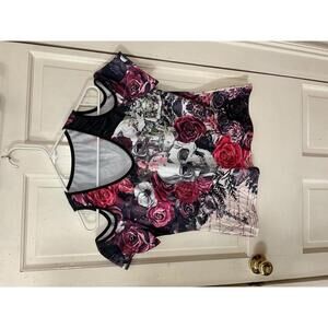 Skull shirt size XL